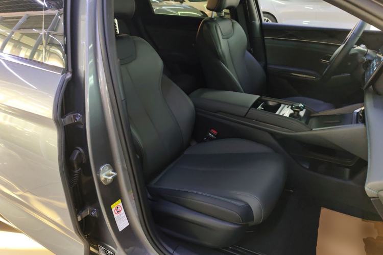 Used BYD Qin L 2024 DM-i 80KM Leading Model
