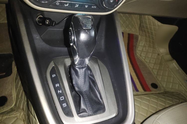 Used Ford Escort 2015 1.5L Automatic Fashion Model
