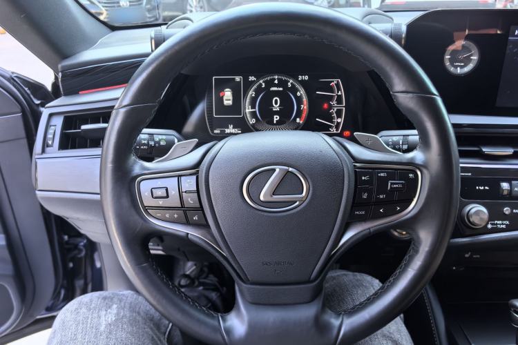 Used Lexus ES 2021 200 Excellence Edition