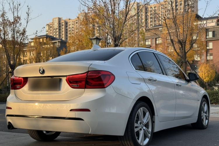 Used BMW 1 Series 2018 118i Design Package Edition
