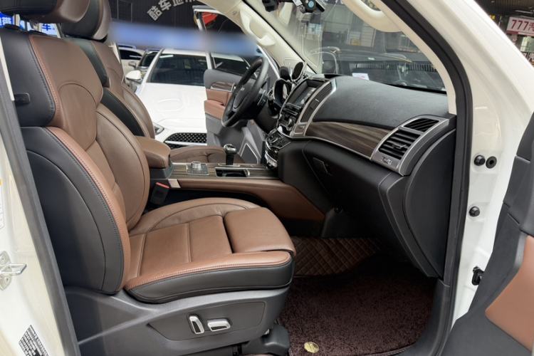 Used Haval H9 2017 2.0T Gasoline 4x4 Prestige Model 7 Seats
