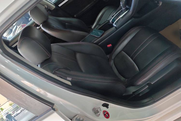 Used Honda Civic 2016 220TURBO CVT Luxury Edition
