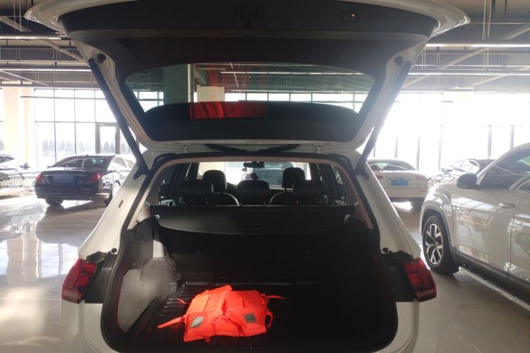 Used Volkswagen Tiguan L 2021 330TSI Automatic Two-Wheel Drive R-Line Enhanced Edition