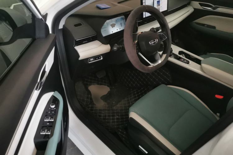 Used Geely Auto Emgrand L HiP 2022 1.5TD-DHT Pro 100KM Super Swift
