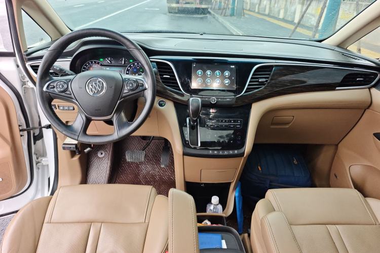 Used Buick GL8 2017 ES 28T Flagship Model China V Standard
