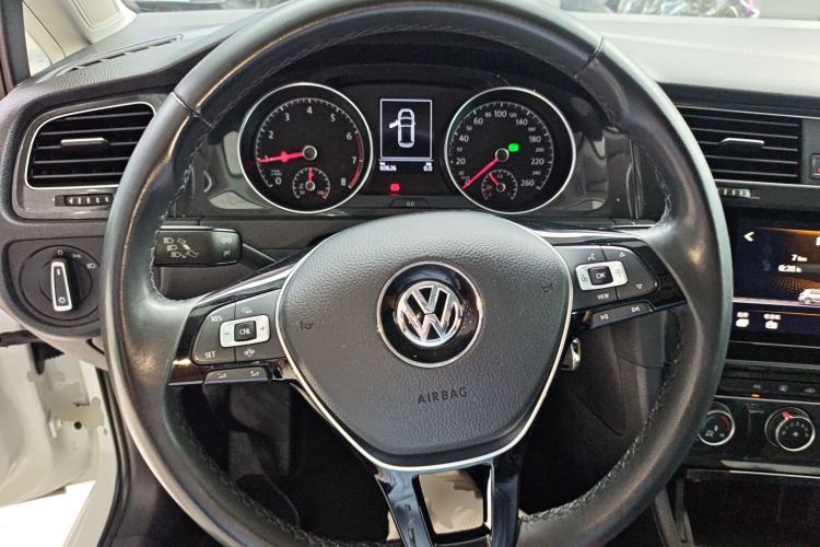 Used Volkswagen Golf 2020 280TSI DSG Comfort Version
