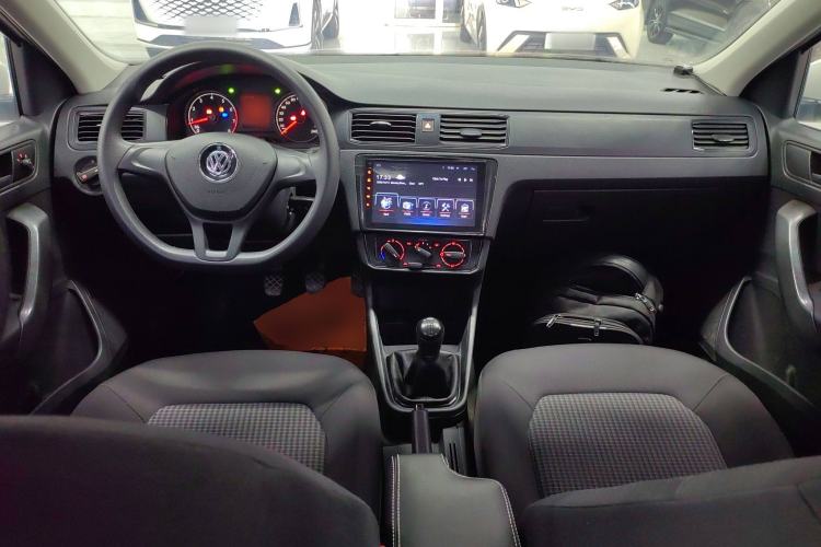 Used Volkswagen Santana 2016 1.6L Manual Fashion Edition
