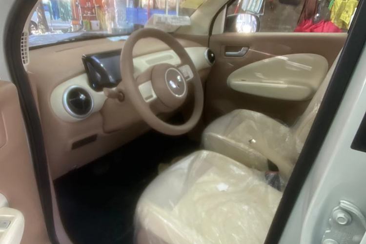 Used Wuling Hongguang MINIEV 2025 Four-Door Version Advanced Edition
