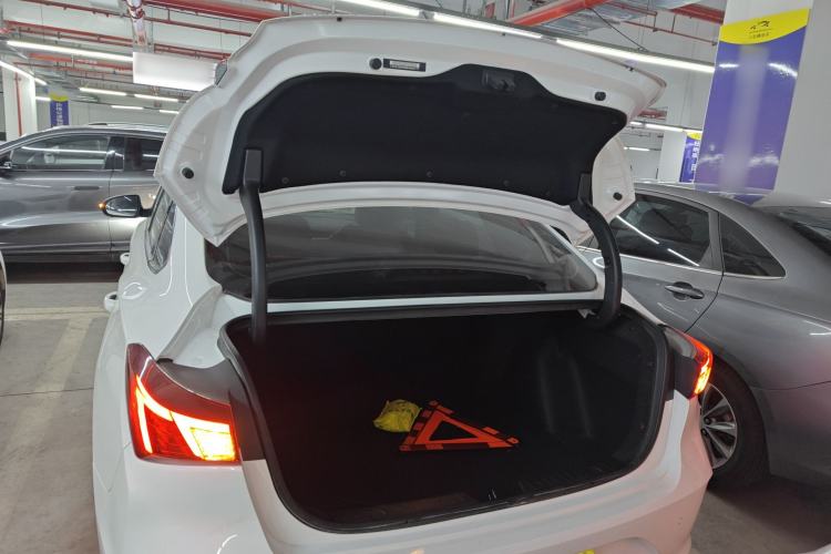 Used Changan Eado 2021 PLUS Blue Whale NE 1.4T GDI DCT Prestige Model