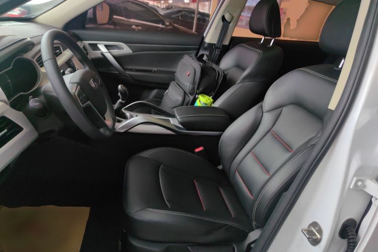 Used Geely Auto Emgrand X7 Sport 2018 2.0L Manual Two-Wheel Drive Zhiya Version