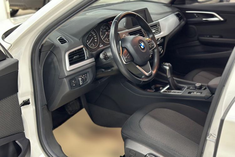 Used BMW 1 Series 2017 118i Fashion Model
