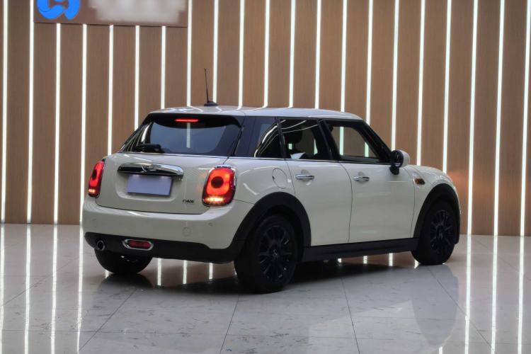 Used  MINI 2016 1.2T ONE Pioneer Edition Five-Door Version
