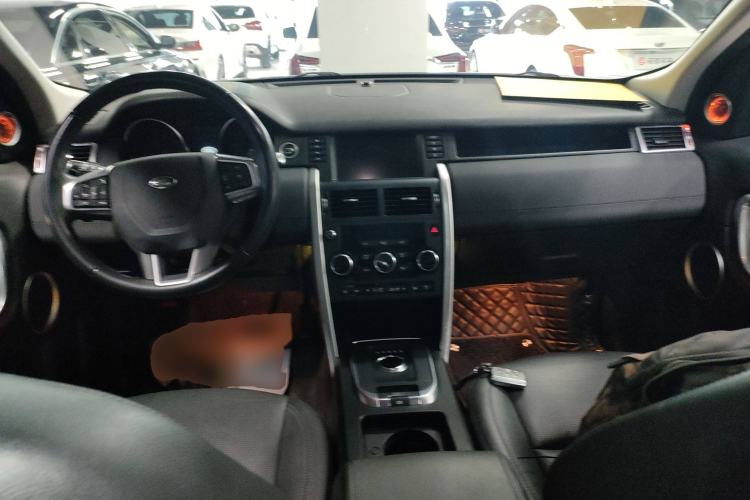 Used Land Rover Discovery Sport 2019 240 PS SE Version China VI Standard
