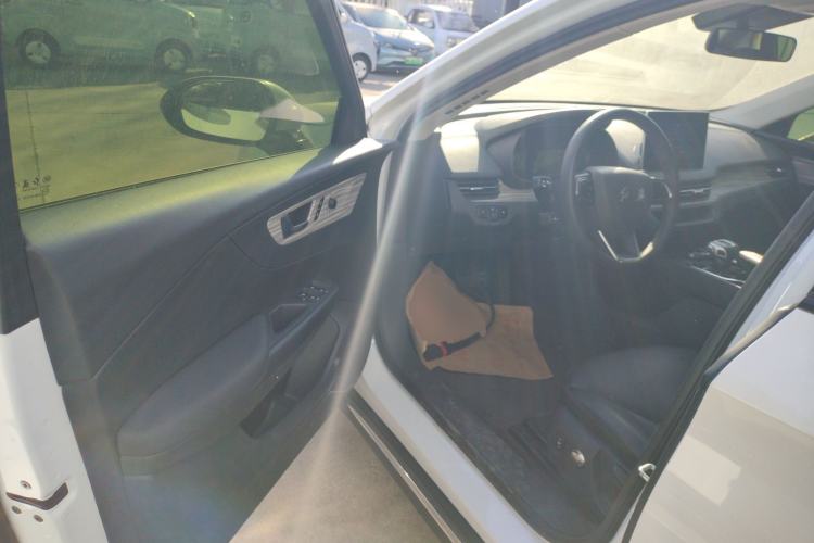 Used Hongqi E-QM5 2023 620km PLUS
