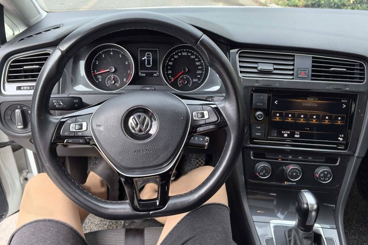 Used Volkswagen Golf 2019 1.6L Automatic Comfort Model China V Standard
