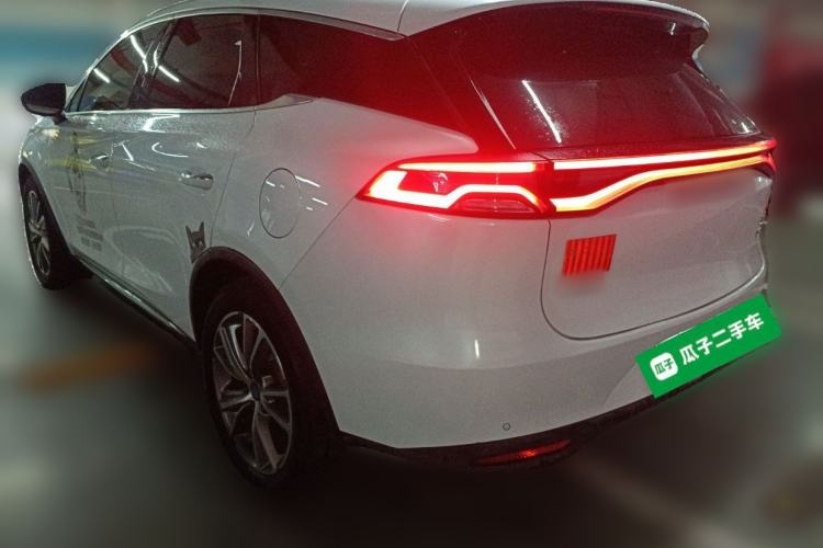 Used BYD Tang New Energy 2018 DM 2.0T All-Wheel Drive Smart Connectivity Enjoyment Model 5 Seats China V Emission Standard
