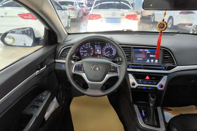 Used Hyundai Elantra 2018 1.6L Automatic 15th Anniversary Special Edition
