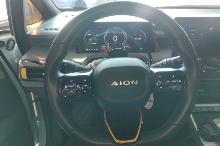 Used AION Y 2022 Plus 70 Tech Edition