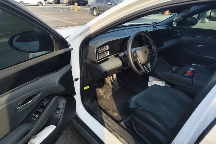 Used BYD Qin L 2024 DM-i 80KM Beyond Model
