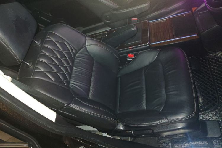 Used Honda Elysion 2019 2.0L Hybrid Luxury Edition
