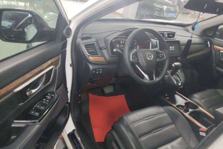 Used Honda CR-V 2021 240TURBO CVT 2WD Fashion Edition
