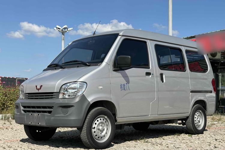 Used Wuling Zhiguang 2023 1.5L Practical Version 5/7 Seats
