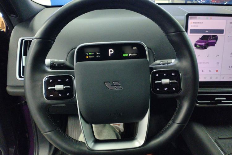 Used Li Auto L8 2023 Air model
