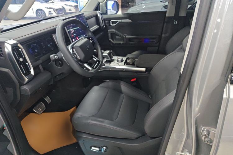 Used JETOUR Traveler 2023 2.0T All-Wheel-Drive CrossPRO
