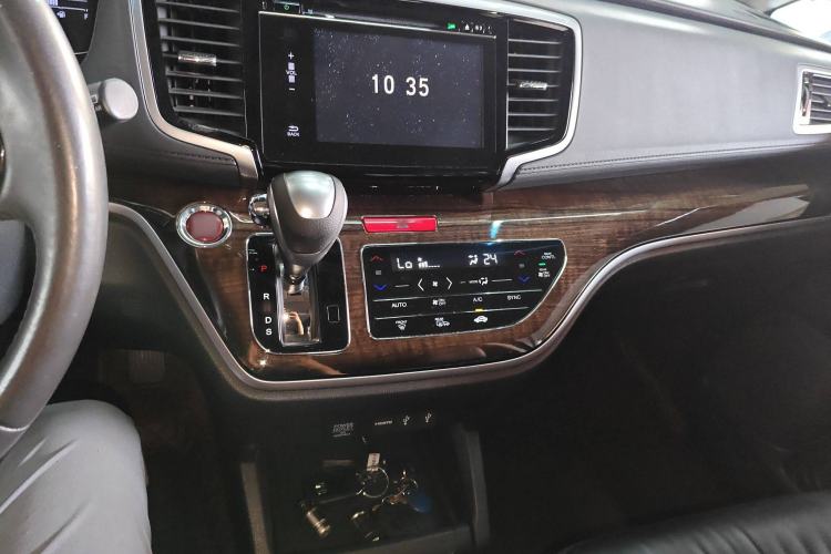 Used Honda Odyssey 2015 2.4L Prestige Edition
