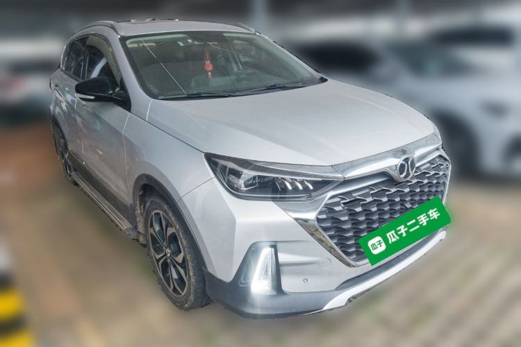 Used BAIC Beijing X5 2018 1.5T Manual Elite Edition China V Standard
