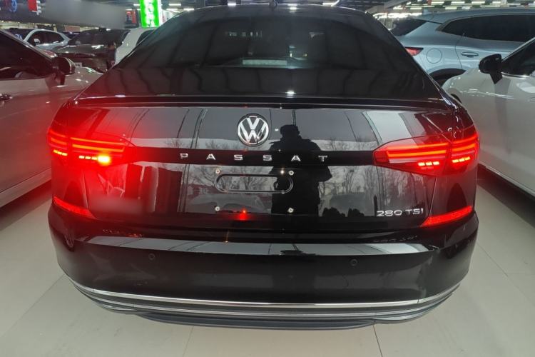 Used Volkswagen Passat 2019 280TSI Business Edition China VI