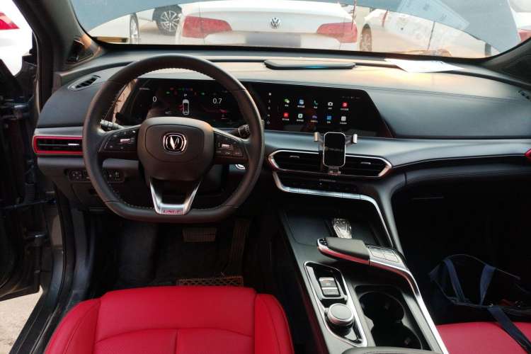 Used Changan UNI-T 2020 1.5T Prestige Version
