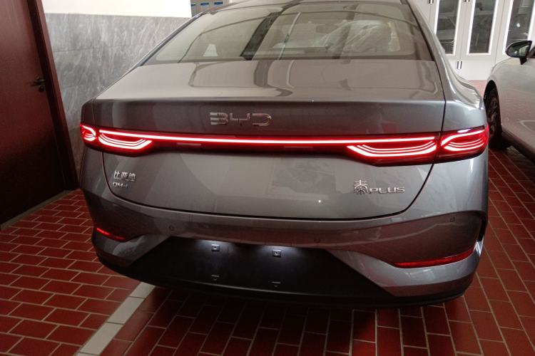 Used BYD Qin PLUS 2025 DM-i Smart Drive 55KM Leading Model