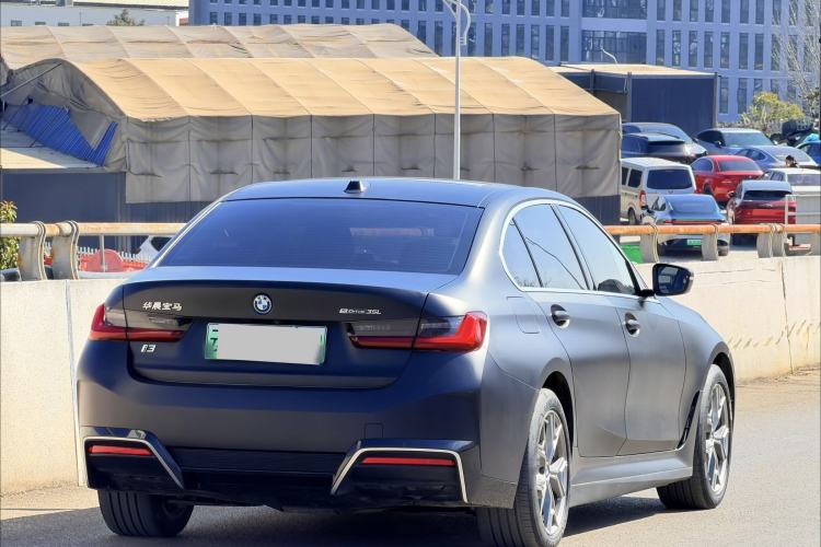 Used BMW i3 2024 eDrive 35 L
