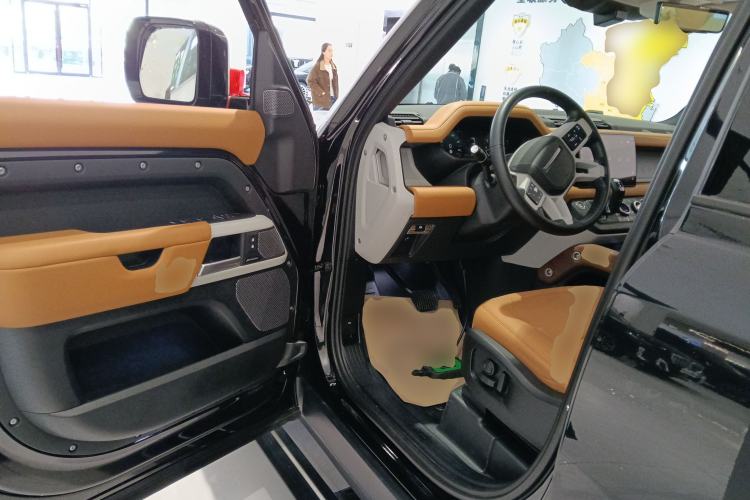 Used Land Rover Defender 2024 110 3.0T P400 Dark Edition
