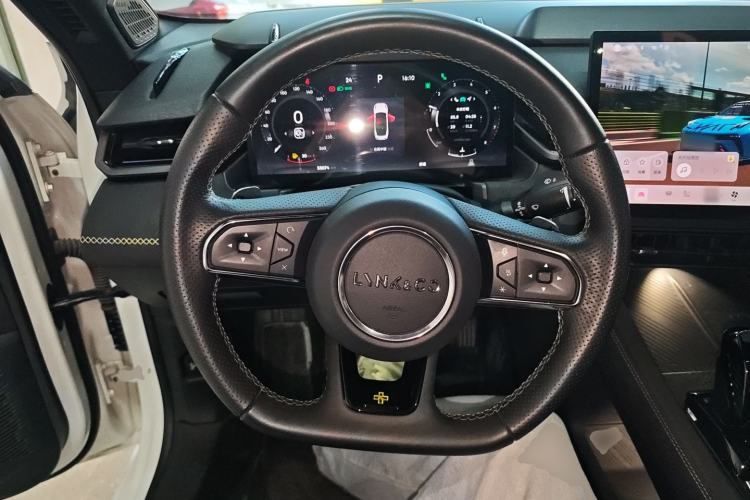 Used Lynk & Co 03 2023 2.0TD DCT JingPro

