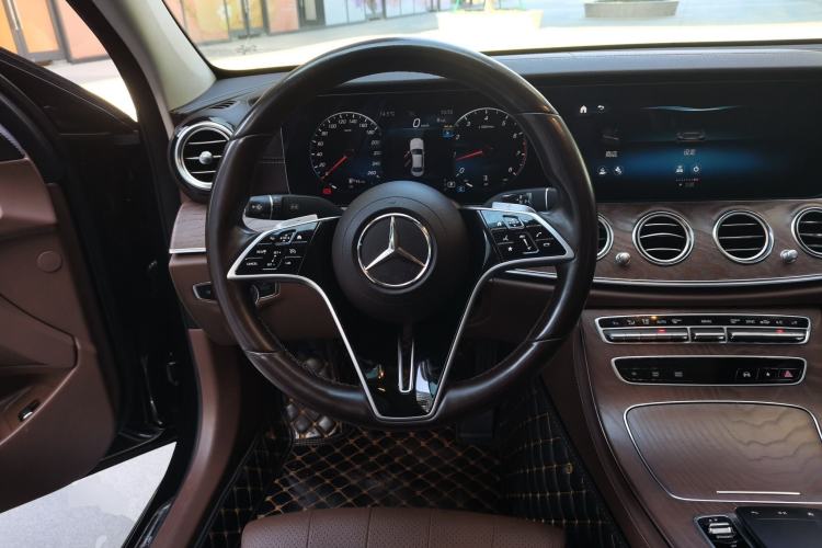 Used Mercedes-Benz E-Class 2023 Facelift E 260 L