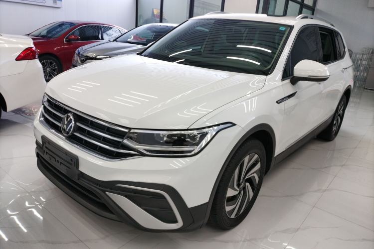 Used Volkswagen Tiguan L 2023 300TSI Automatic Two-Wheel Drive Smart Edition
