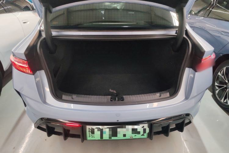 Used BYD Seal 2022 550 km Standard Range Rear-Wheel Drive Prestige Version
