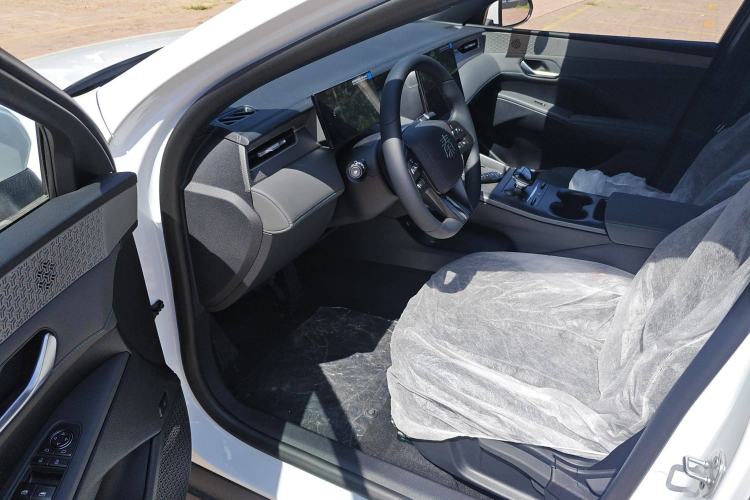 Used BYD Qin PLUS 2025 DM-i Smart Drive 55KM Leading Model
