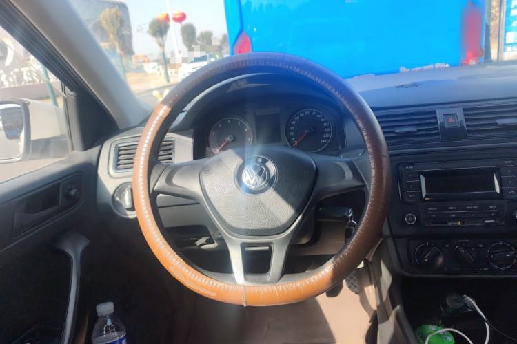 Used Volkswagen Santana 2016 1.6L Manual Fashion Edition