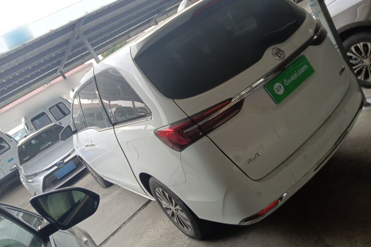 Used Buick GL8 2023 Facelifted Land Cruiser Executive Luxury Version