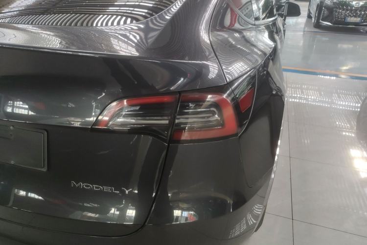 Used Tesla Model Y 2024 Rear-Wheel-Drive Version
