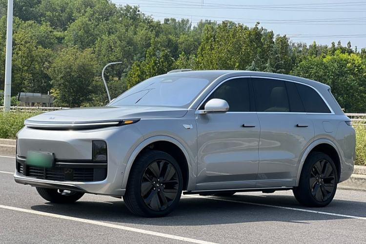 Used Li Auto L8 2023 Pro Model
