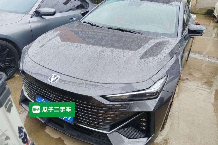 Used Changan UNI-V 2022 1.5T Prestige Version
