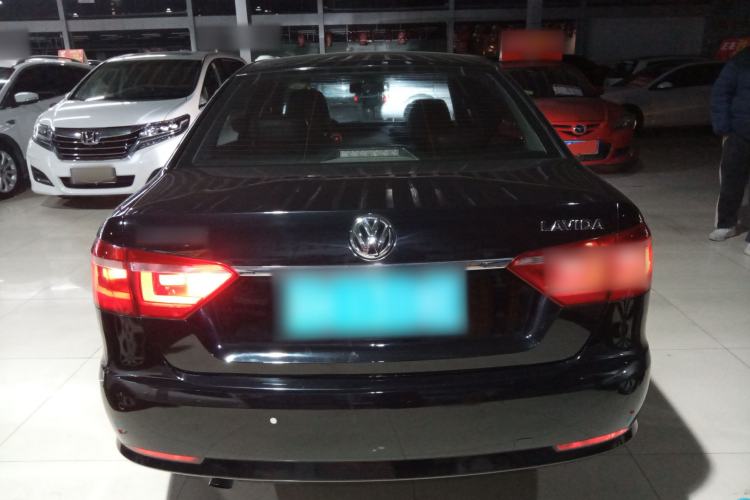 Used Volkswagen Lavida 2013 Restyled Classic 1.6L Automatic Comfort Edition
