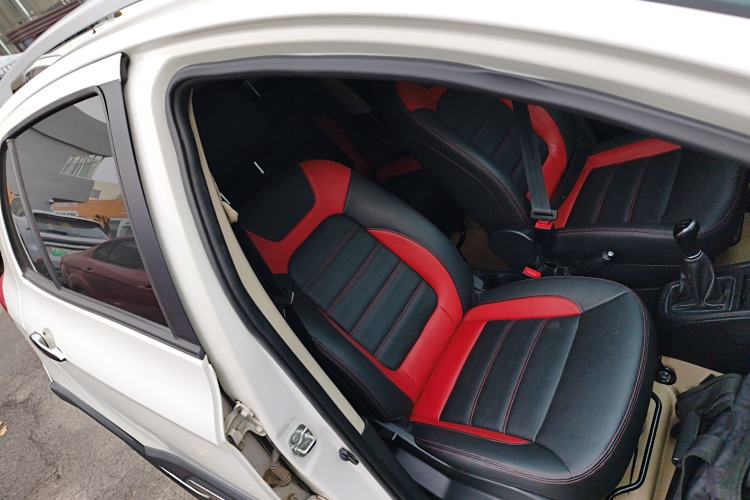 Used Haval H1 2015 1.5L Manual Luxury Model
