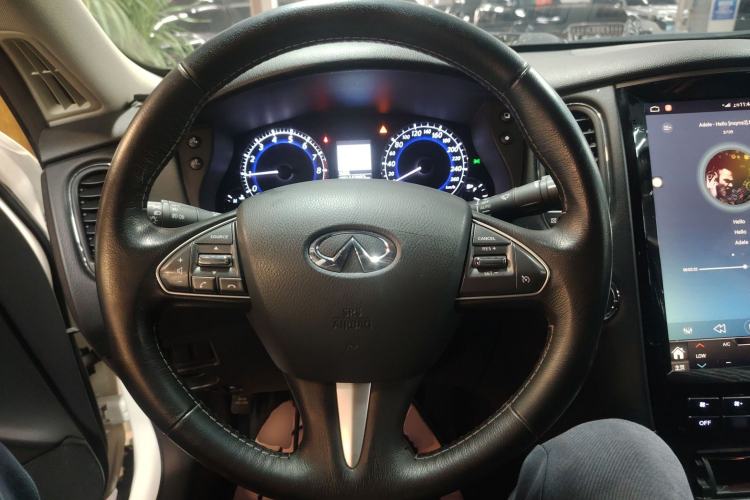 Used Infiniti QX50 2015 2.5L Comfort Edition
