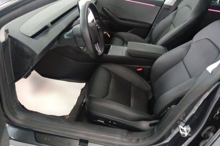 Used Tesla Model 3 2025 Rear-Wheel-Drive Version
