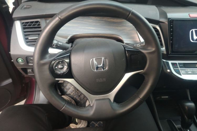 Used Honda Jade 2017 1.8L automatic Comfort version 5 seats
